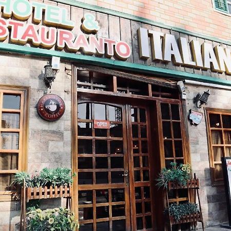 ホテル Italian House Baghdād エクステリア 写真
